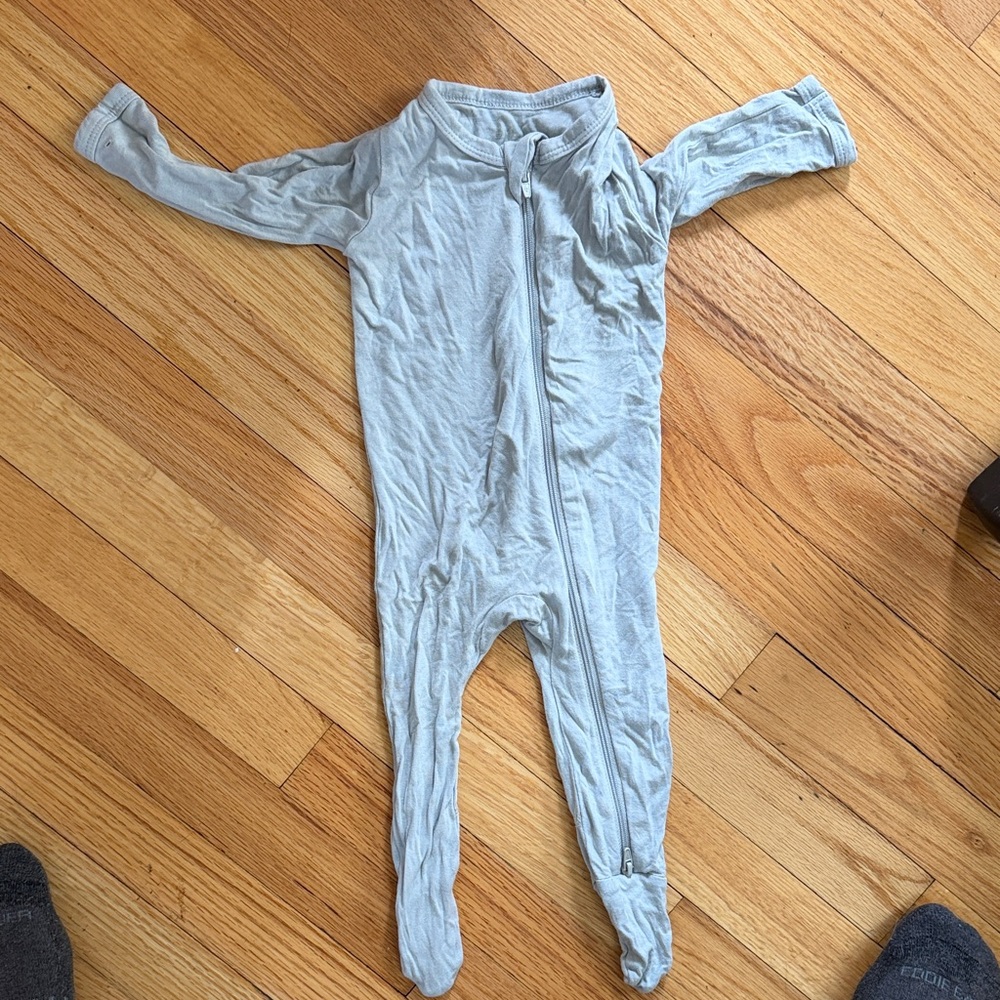 Kyte 3-6 month onsie